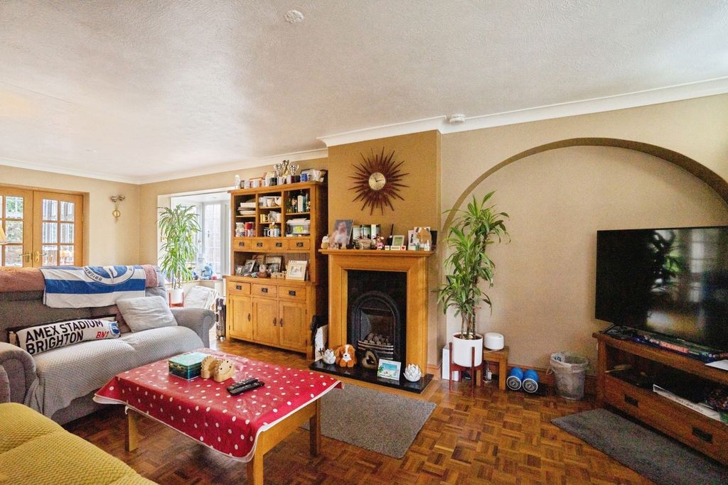 Property photo 2 of 20 Pbox-Img.Jpg