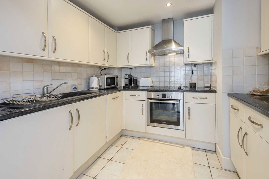 Property photo 2 of 4