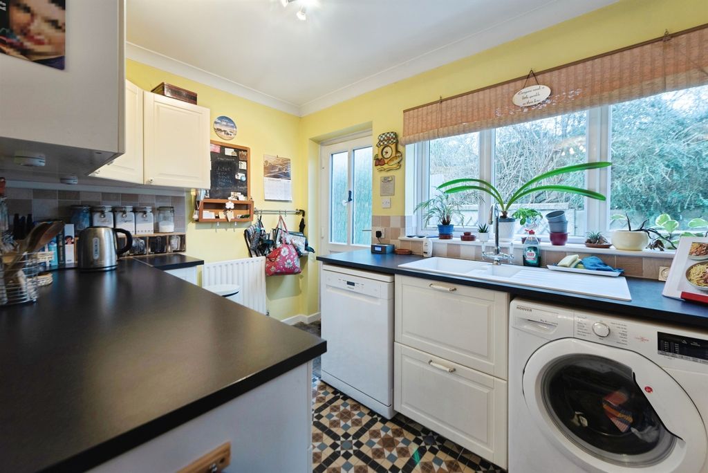 Property photo 3 of 18