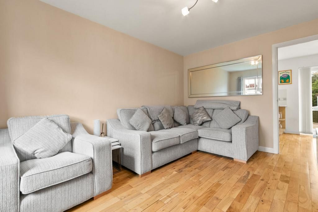 Property photo 3 of 31
