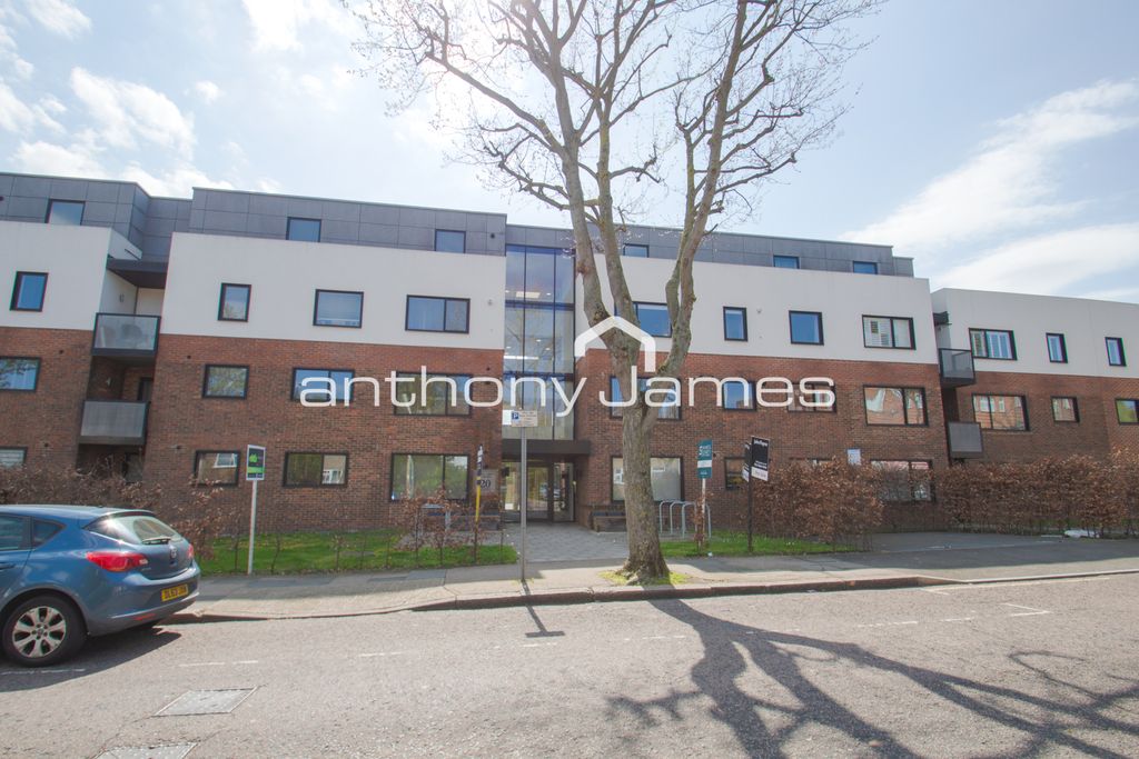 Property photo 1 of 11 Mable Crout Court Lingfield Crescent, Se9 Draft