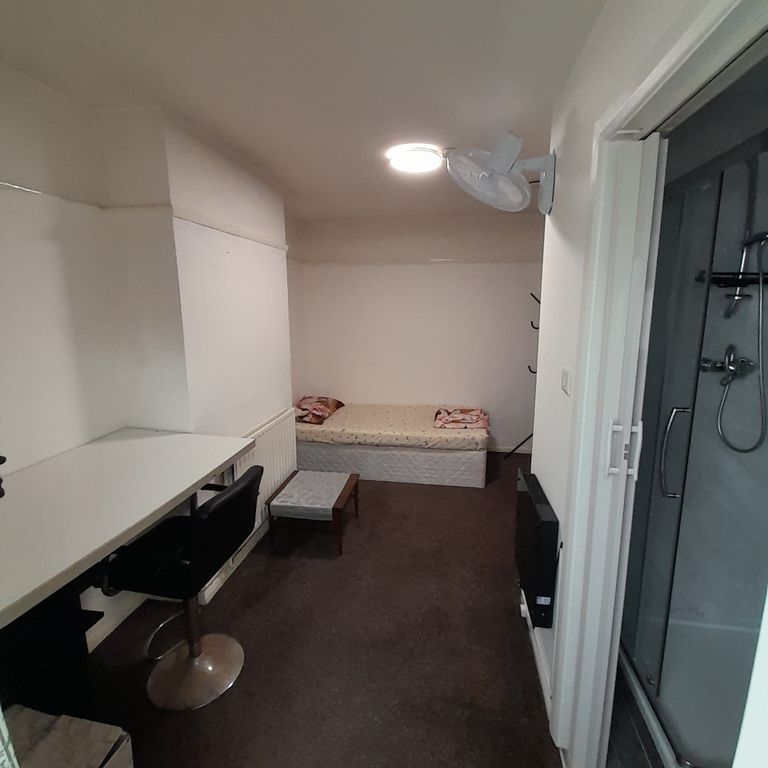 Property photo 2 of 4