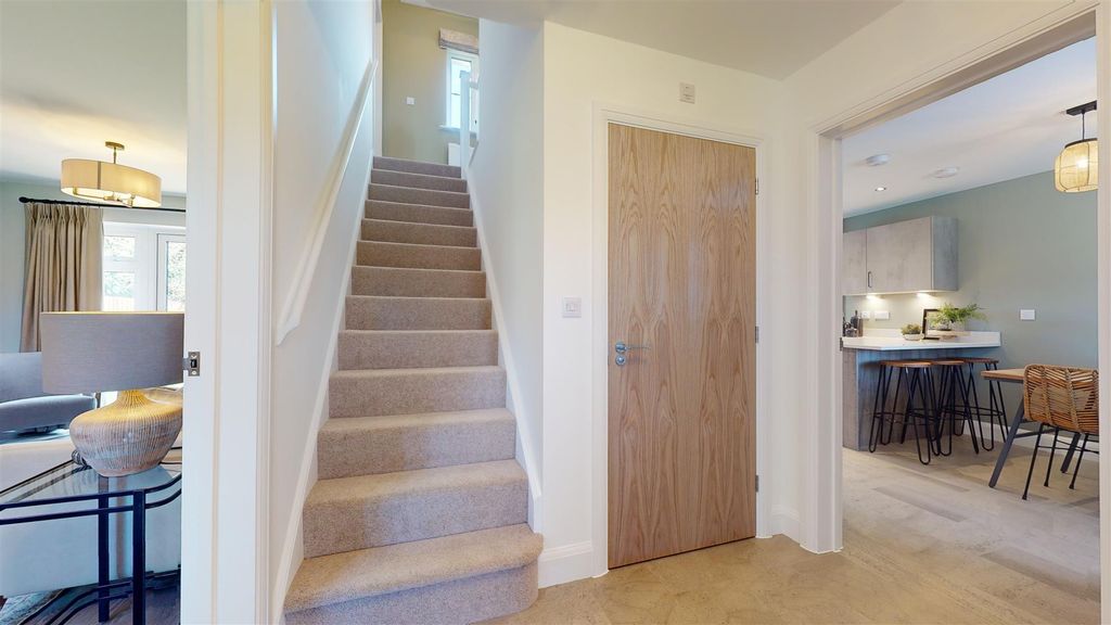 Property photo 3 of 12 Hall.Jpg