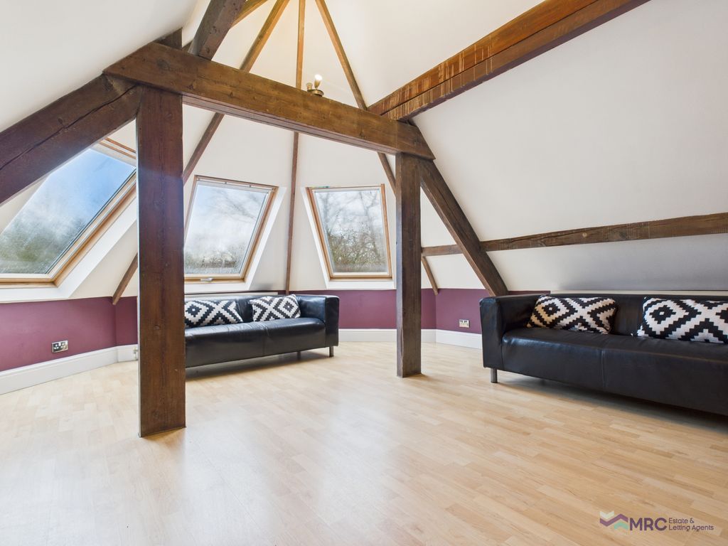 Property photo 1 of 26 Stunning 2 Bed Penthouse Apartment With Private Parking