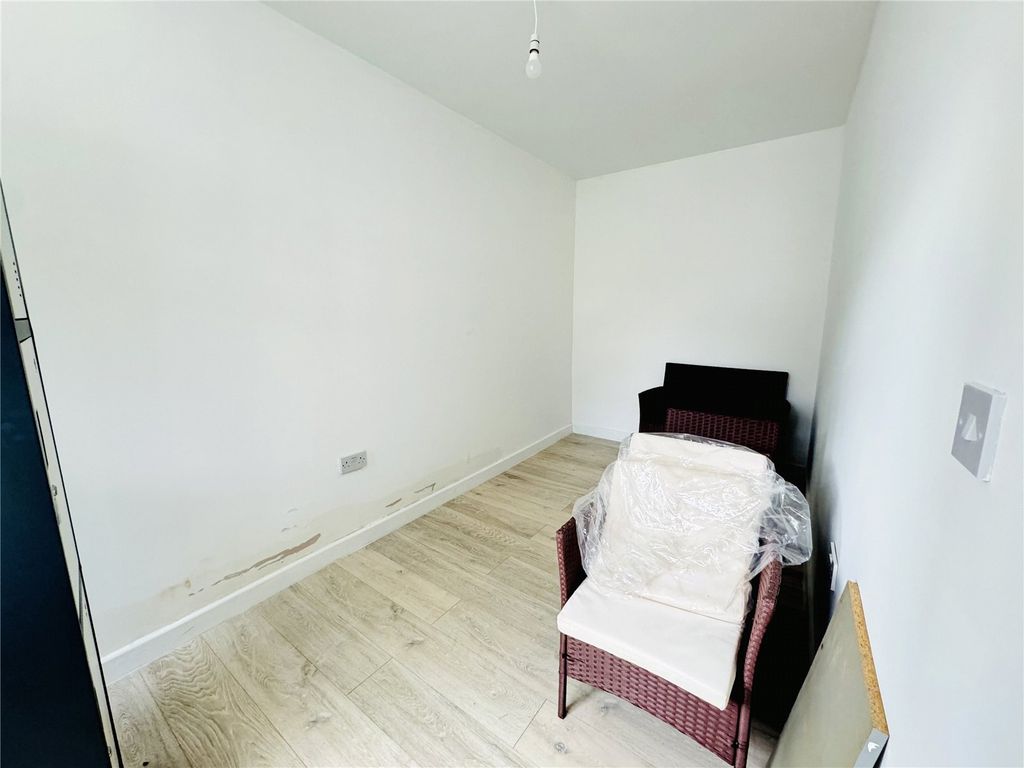 Property photo 2 of 15 Picture No. 51