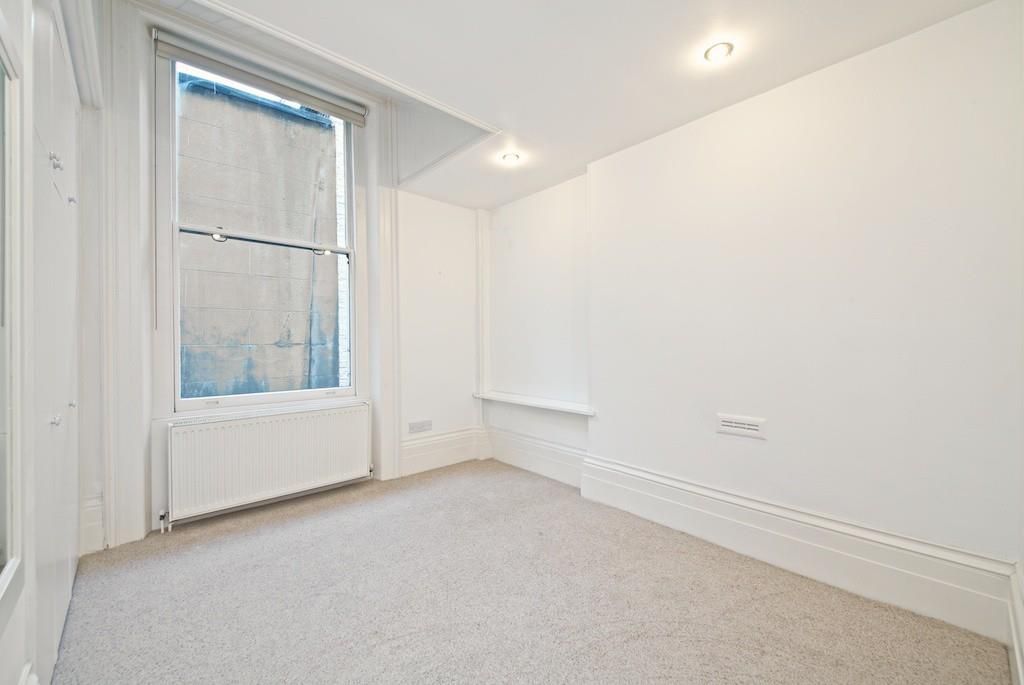 Property photo 3 of 7 Image
