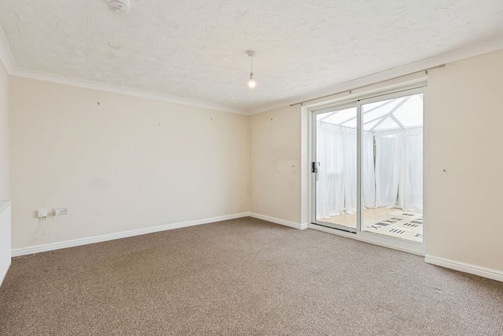 Property photo 2 of 20 Pbox-Img.Jpg