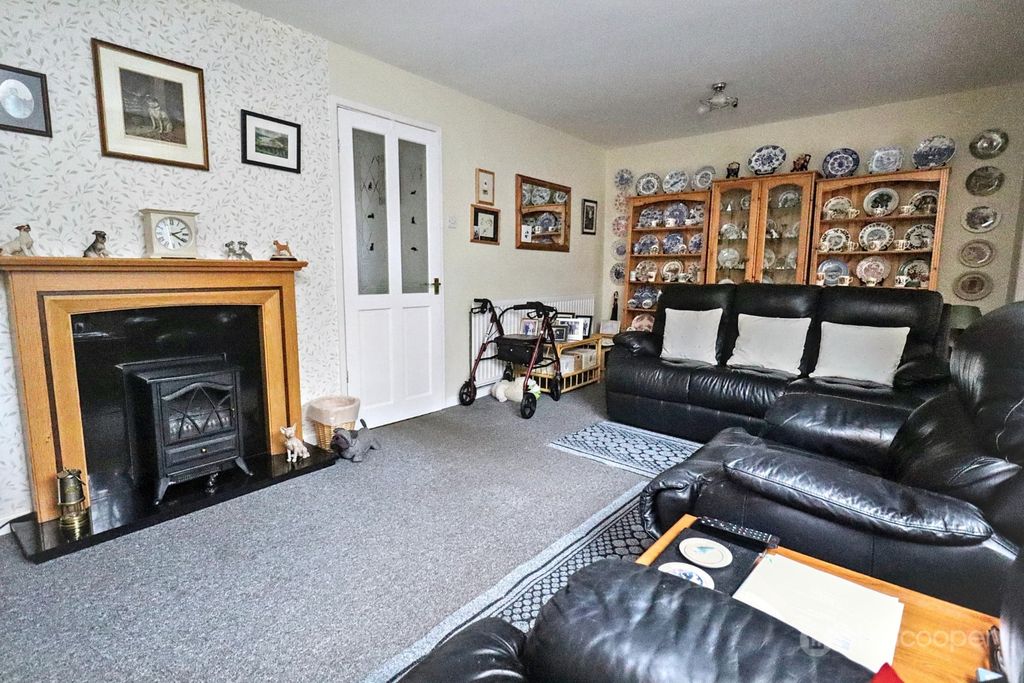 Property photo 3 of 32 4847625