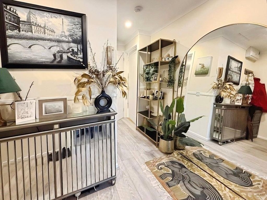 Property photo 3 of 10 Picture No. 11