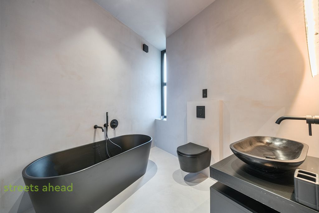 Property photo 3 of 25 82dc7771-0Aa7-4Ae...