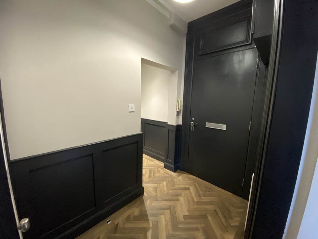 Property photo 2 of 14 Img-2634