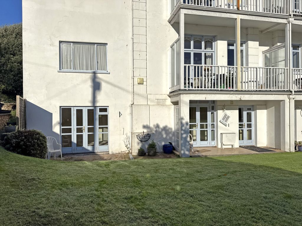 Property photo 2 of 10