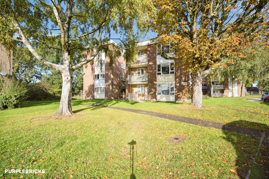 Property photo 1 of 20