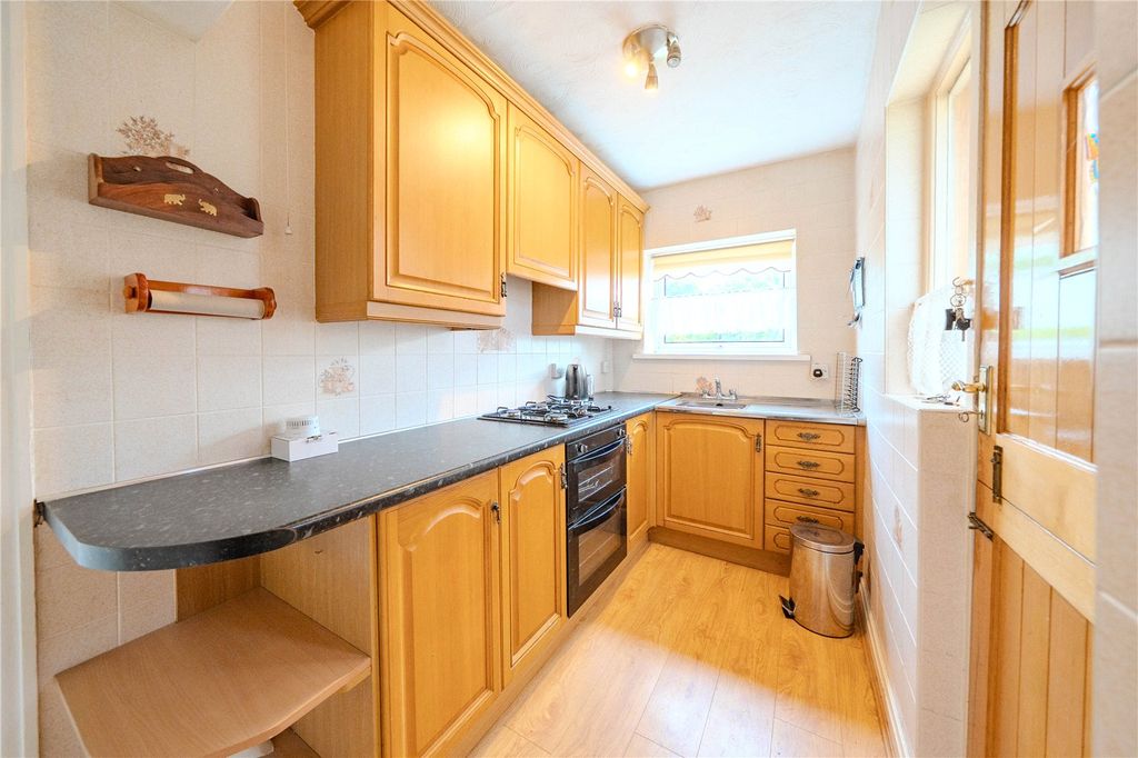 Property photo 3 of 15 Picture No. 04