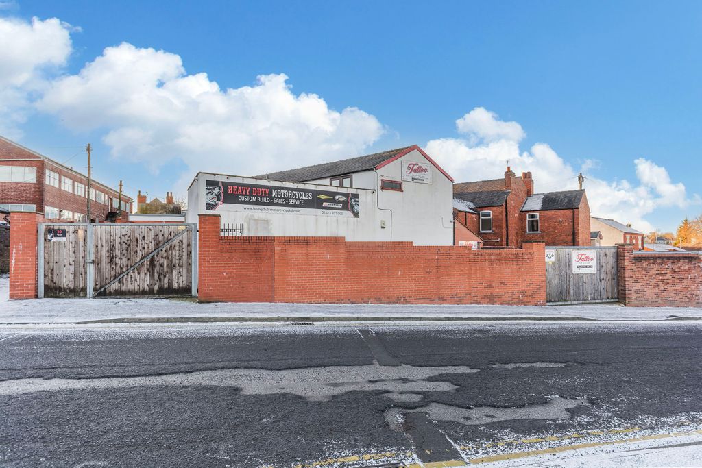 Property photo 1 of 17 Jp-37