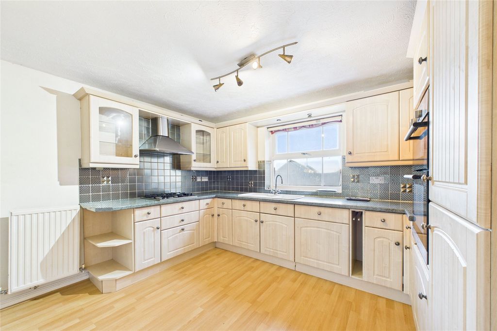 Property photo 3 of 13 Picture No. 27
