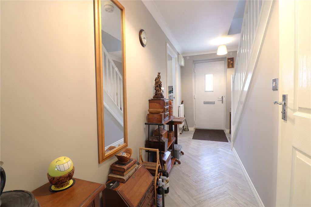Property photo 2 of 15 Hallway