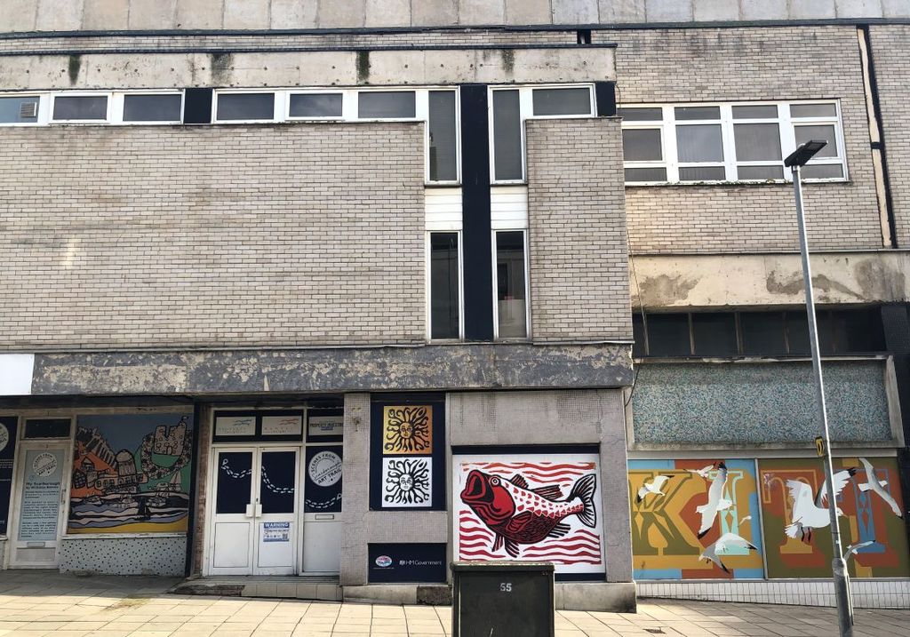 Property photo 1 of 2