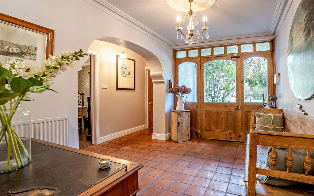 Property photo 2 of 24 Picture No. 17