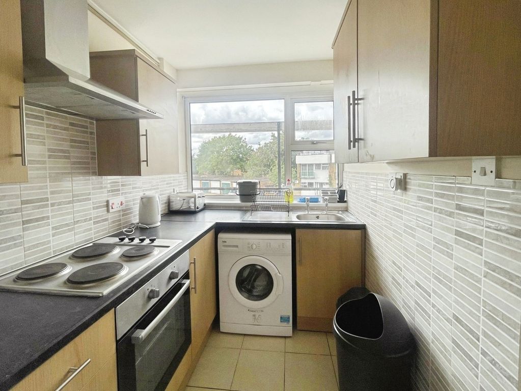 Property photo 2 of 9 Pbox-Img.Jpg