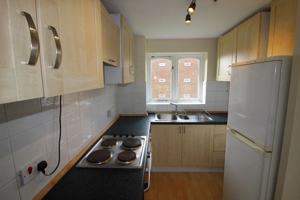 Property photo 3 of 5
