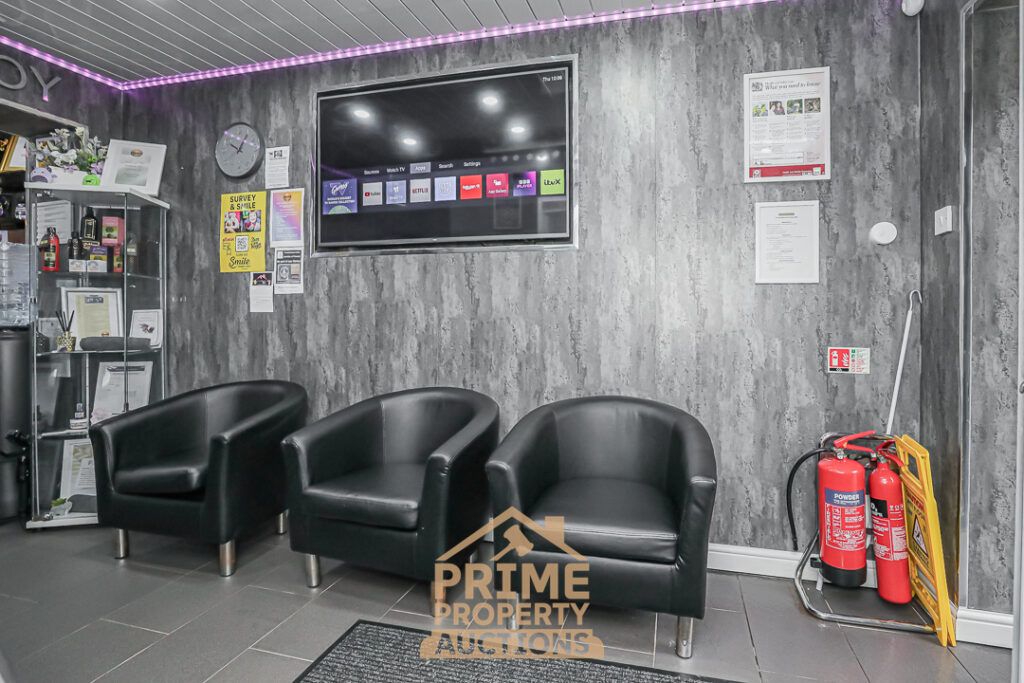 Property photo 2 of 23