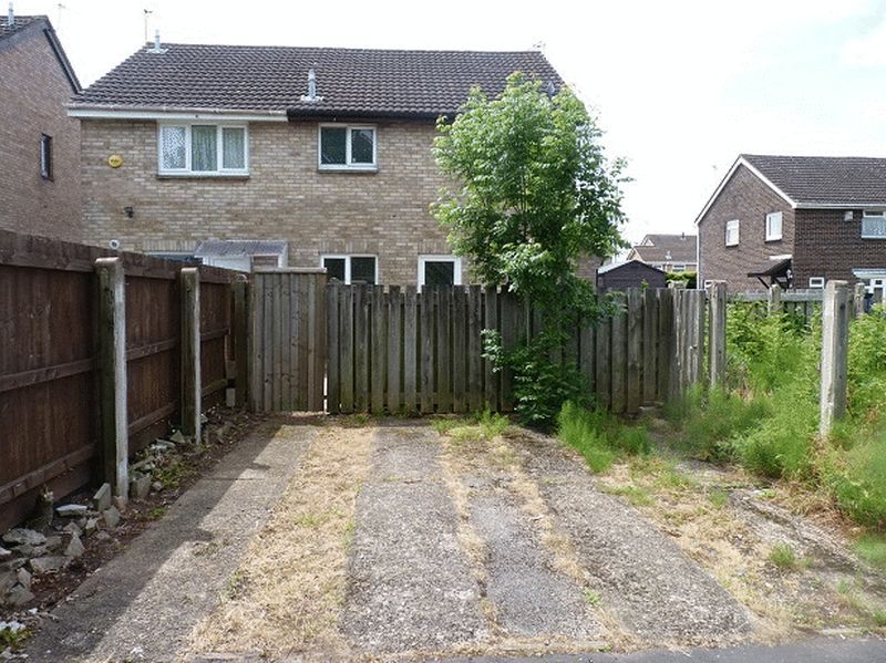 Property photo 3 of 10 Photo 12