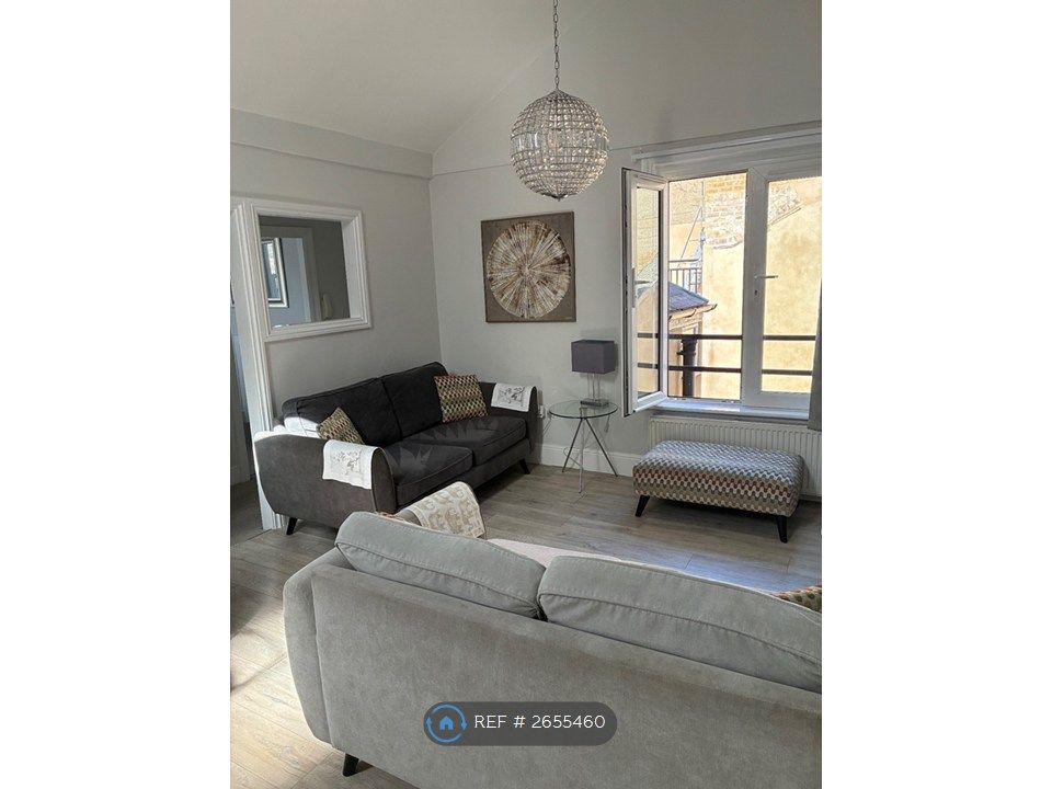 Property photo 3 of 26