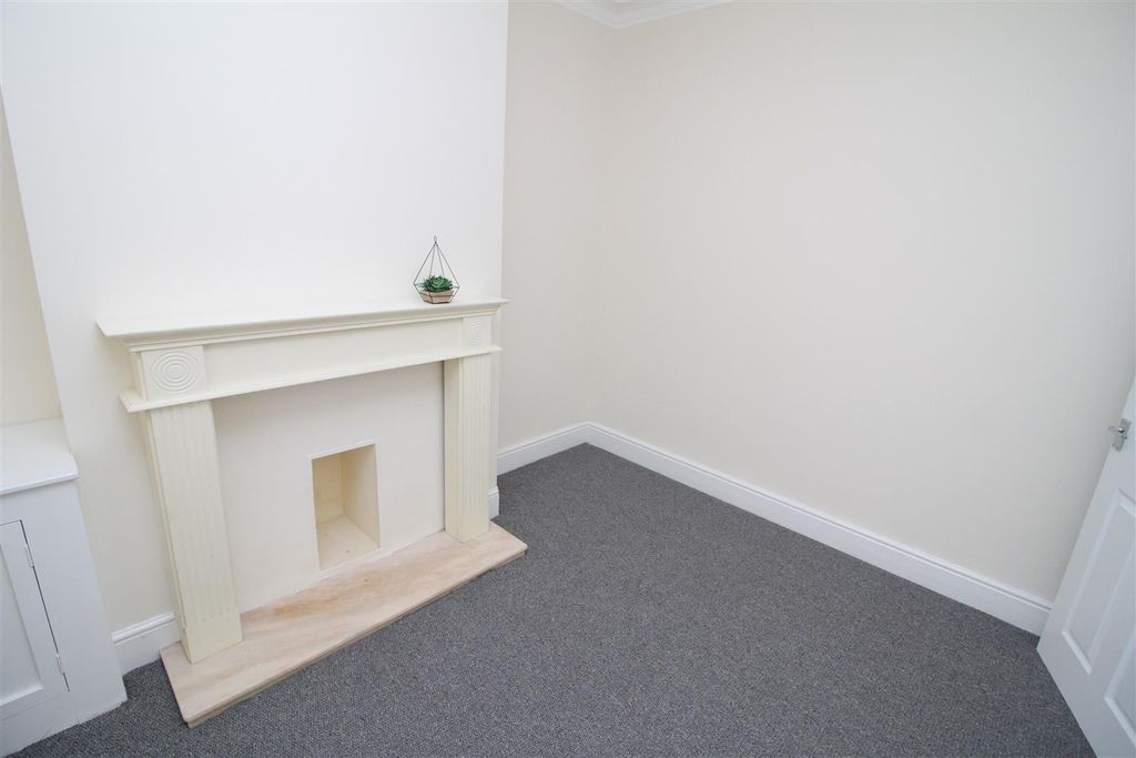 Property photo 2 of 12 Img_5622[1].Jpg