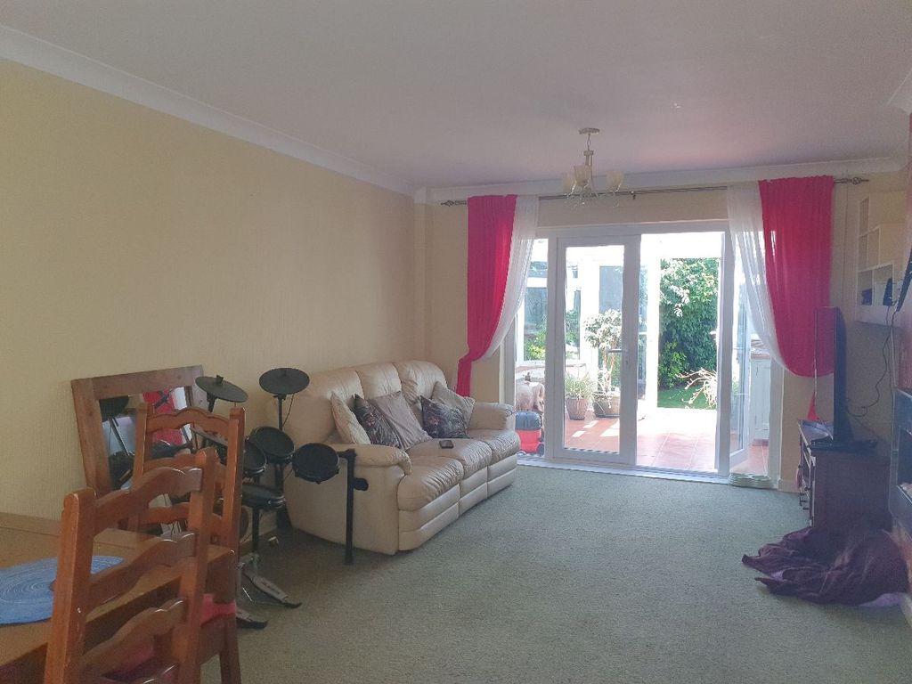 Property photo 3 of 22