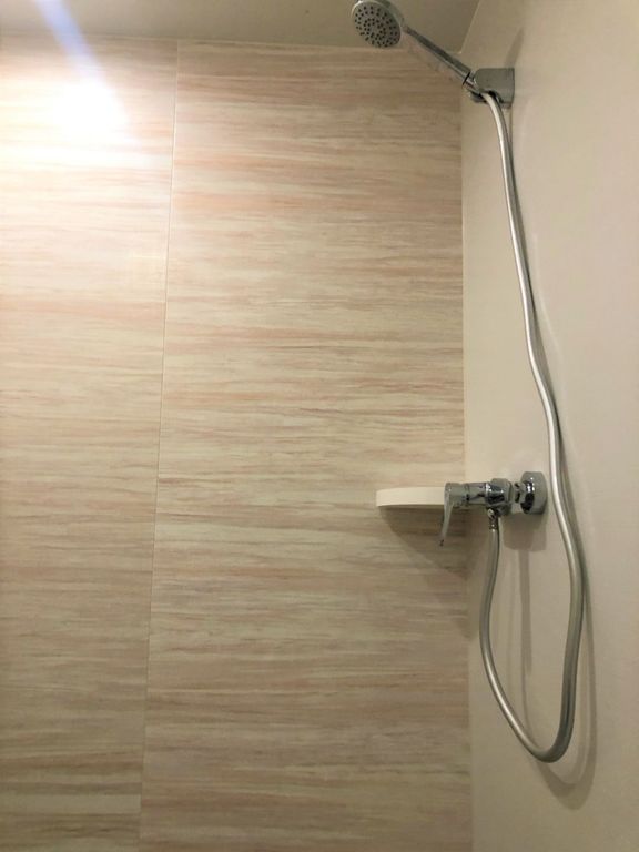 Property photo 2 of 15 A Clean, Modern Shower Area Featuring A Sleek Chro...