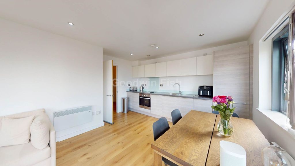 Property photo 3 of 10