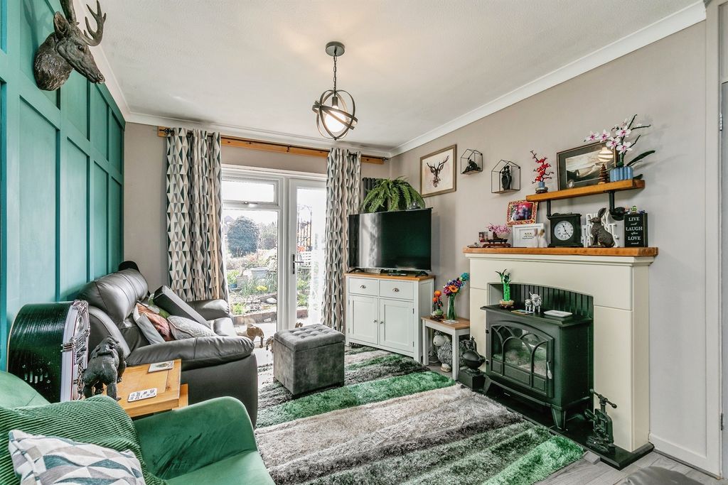 Property photo 2 of 13