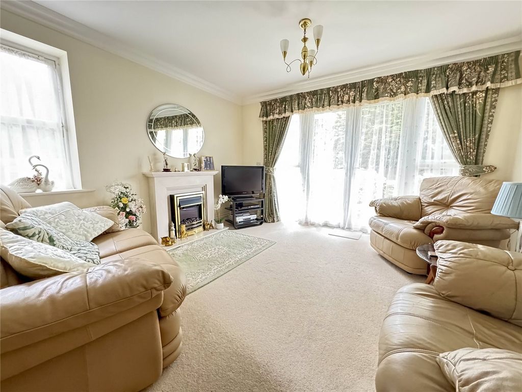 Property photo 2 of 11 Picture No. 09