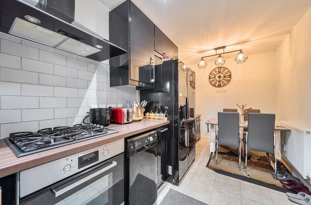 Property photo 3 of 19 1496817-16-6A639F...
