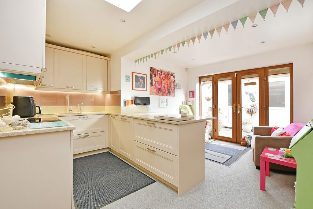 Property photo 3 of 38 Dsc_8580