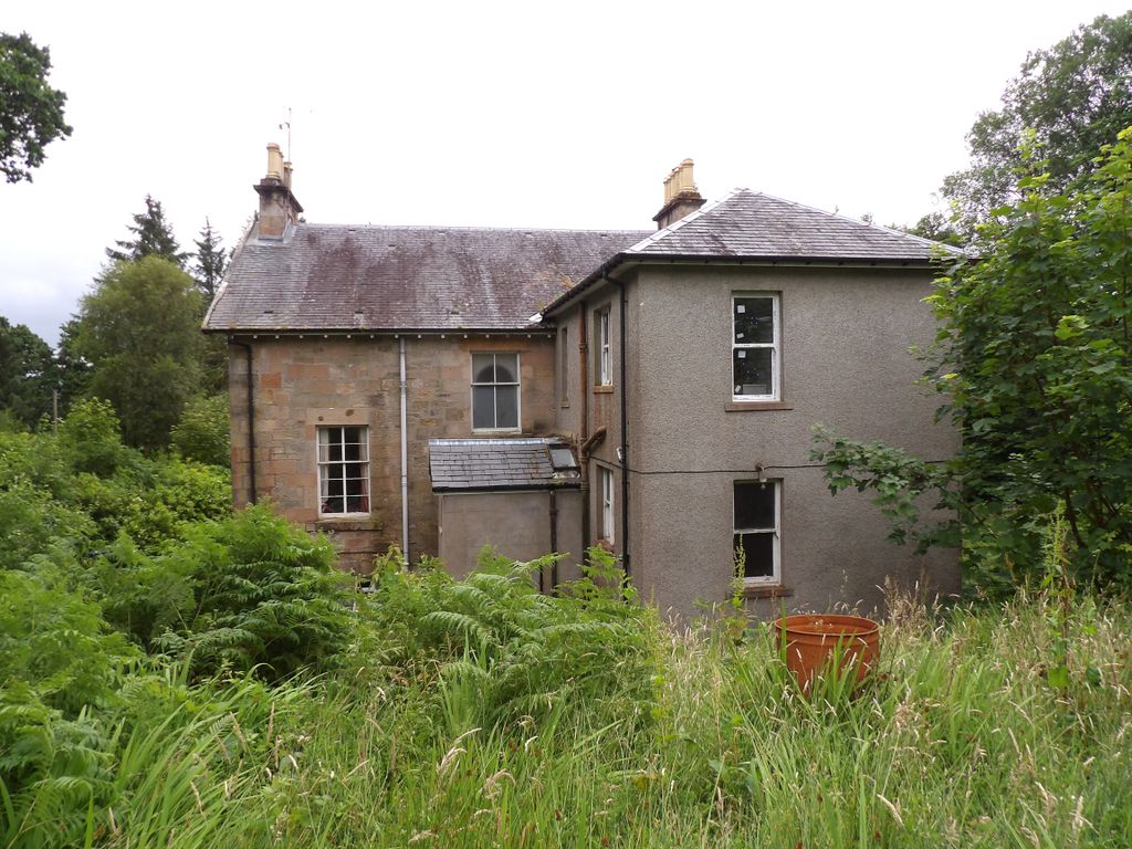 Property photo 2 of 34