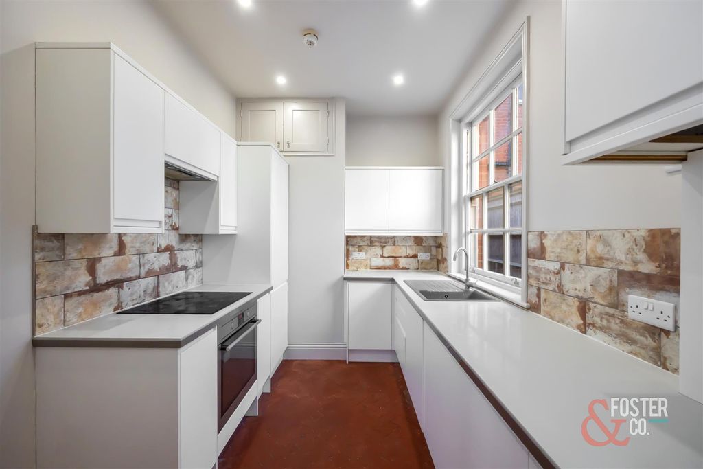 Property photo 2 of 16 Grand Avenue 8 Flat 9-005.Jpg