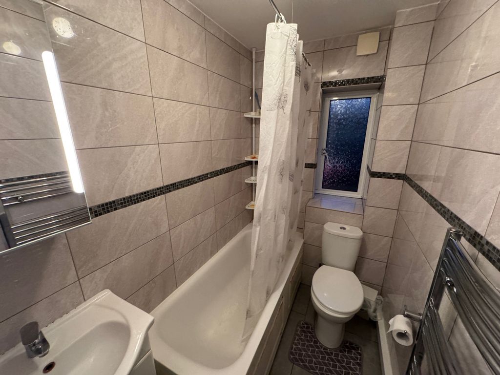 Property photo 3 of 10 2