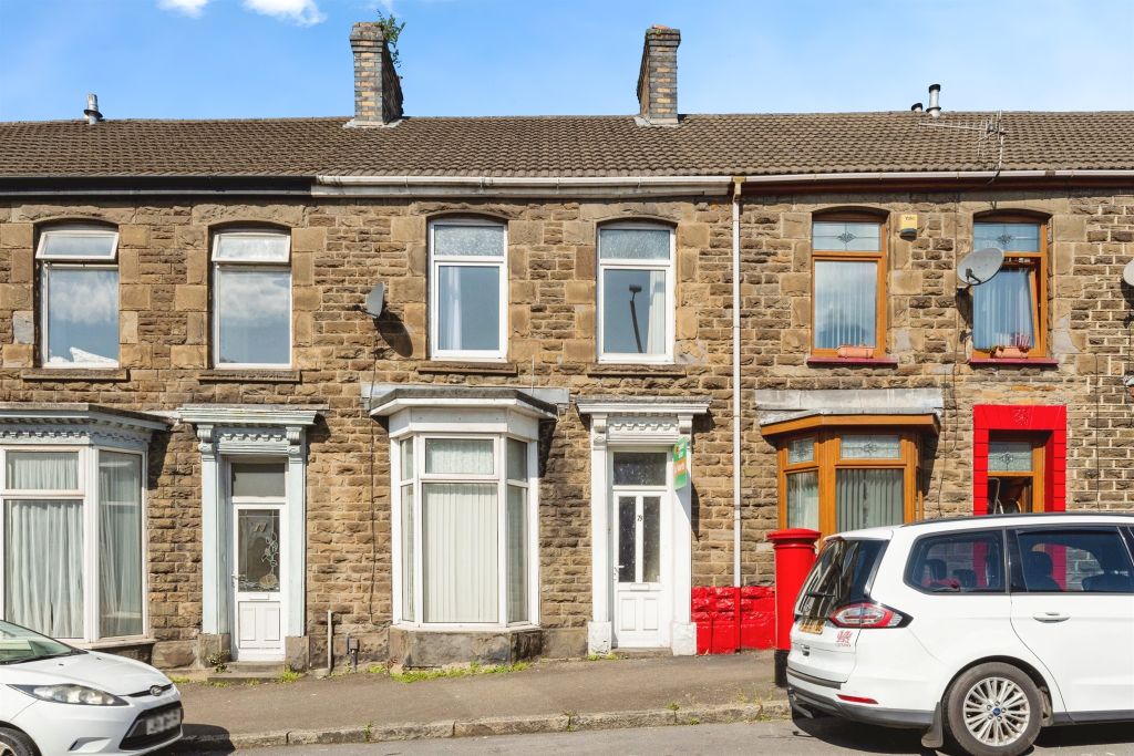 Property photo 1 of 17