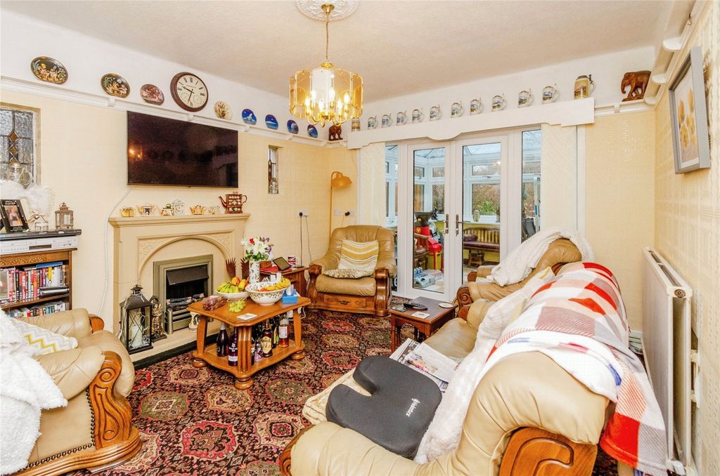 Property photo 3 of 16 Picture No. 18