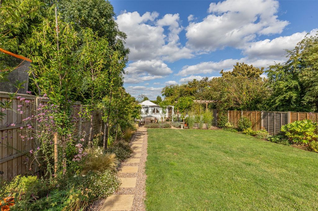 Property photo 2 of 26 Picture No. 24
