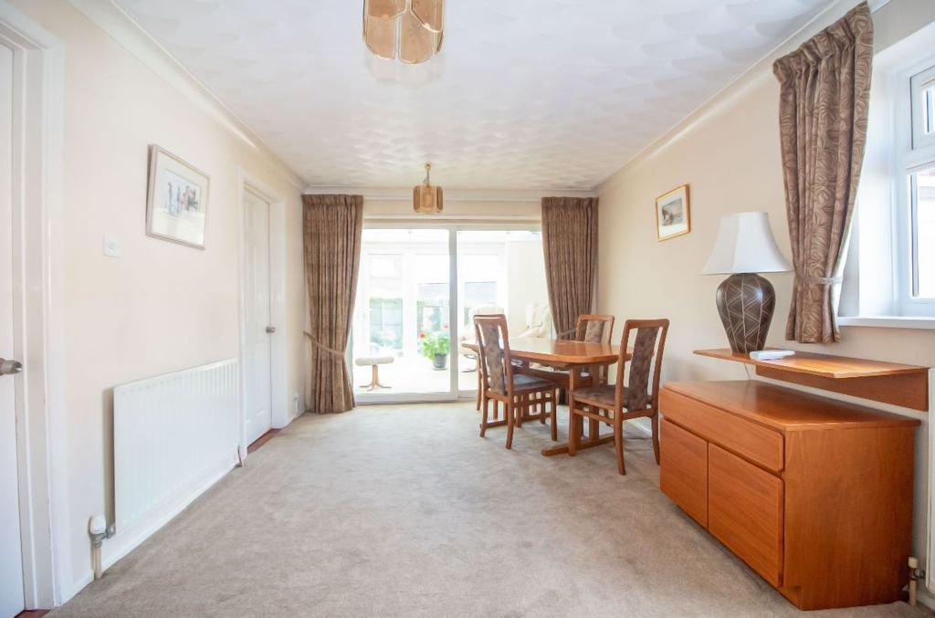 Property photo 3 of 24