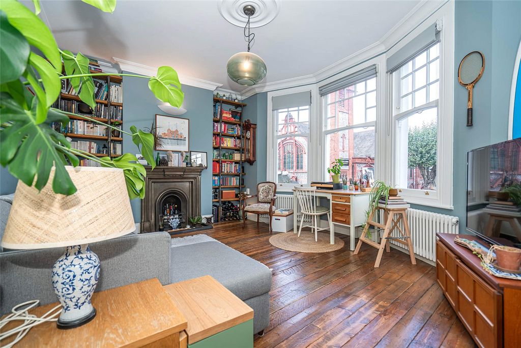 Property photo 1 of 15 Reception A