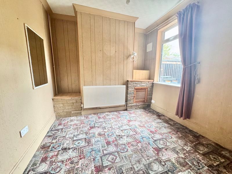 Property photo 3 of 16 Dining Room