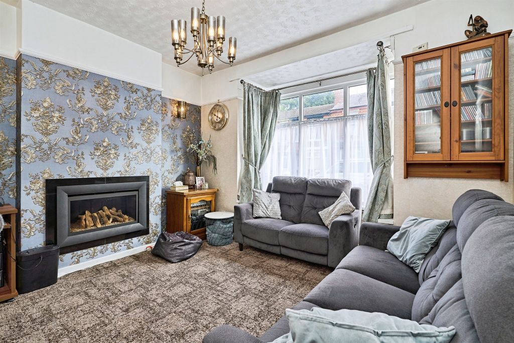 Property photo 2 of 16