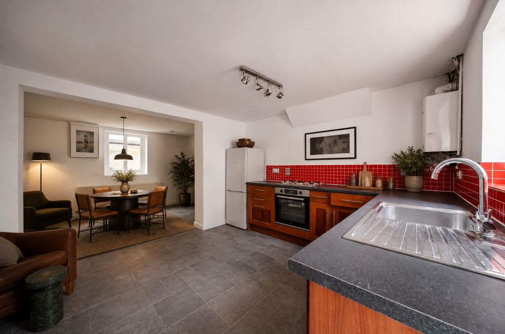 Property photo 3 of 14 5396895