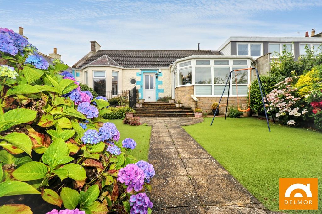 Property photo 1 of 30
