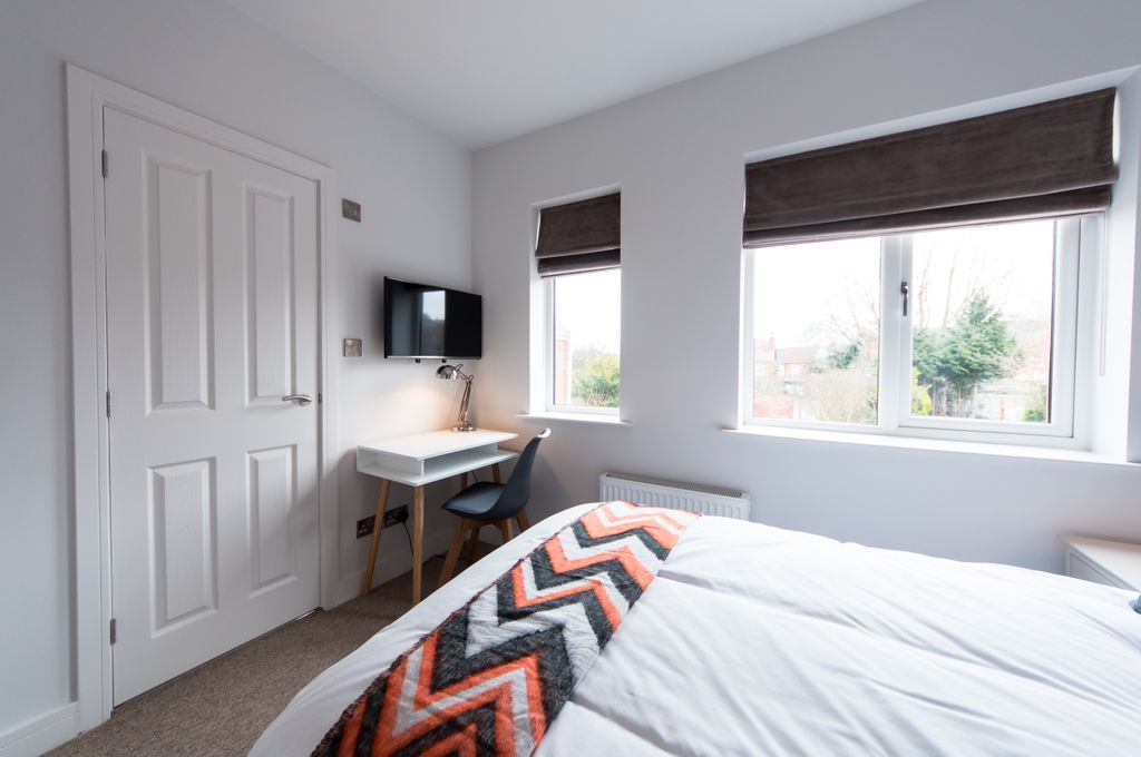 Property photo 3 of 26