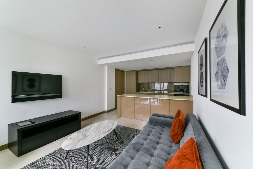 Property photo 3 of 7 Living Area